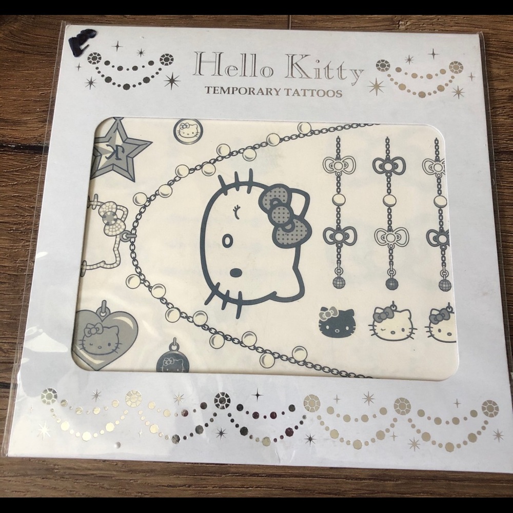 HELLO KITTY-NWT Temporary Tattoos